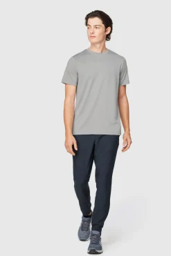 FWD Men's Core Basic Tech Tee