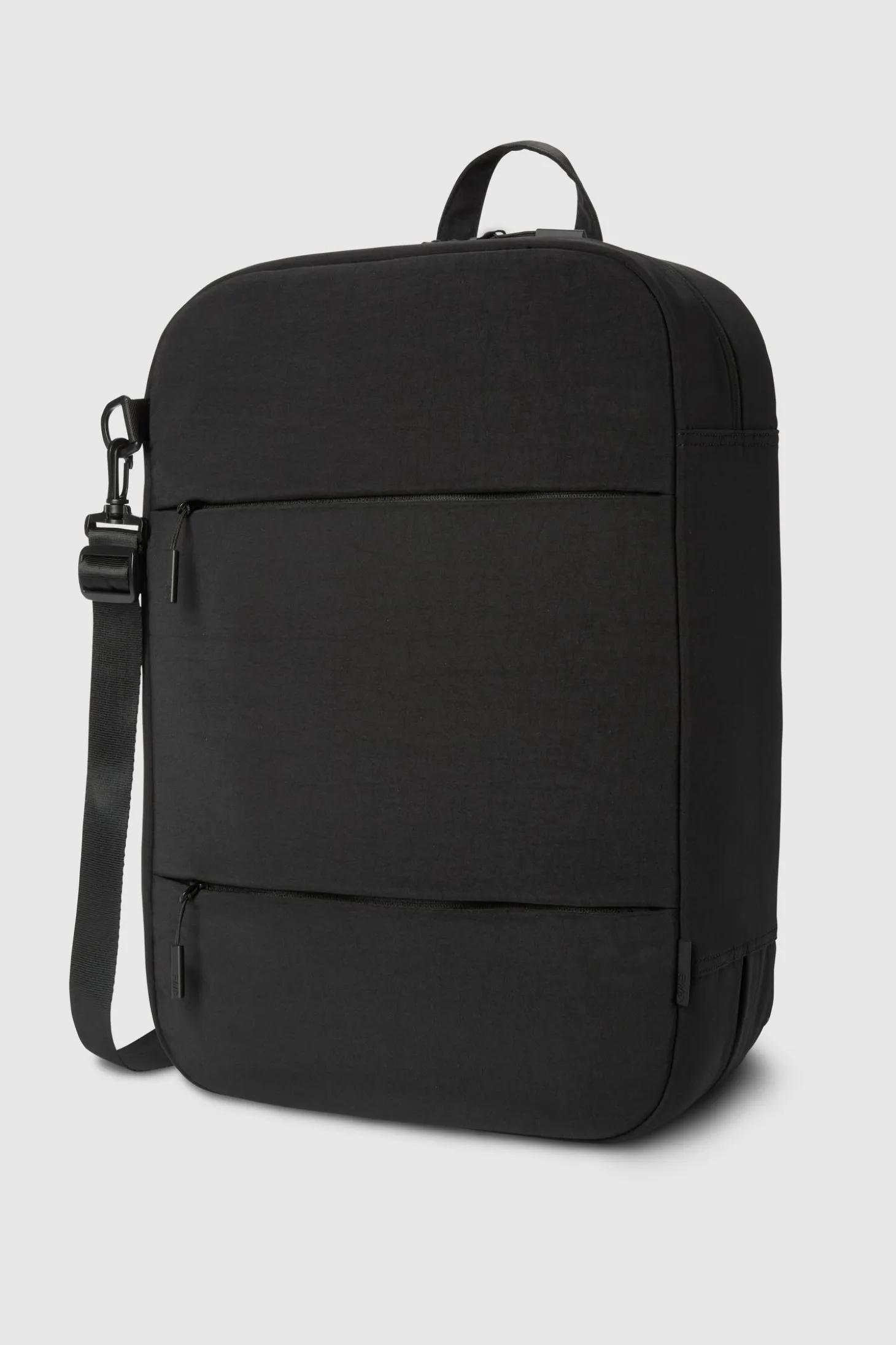 FWD On The Go Convertible Travel Pack